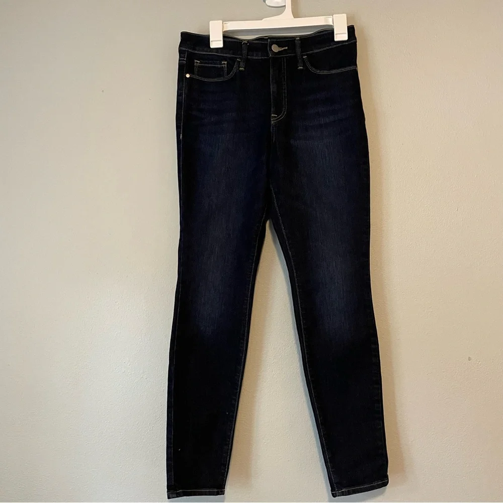 Athleta Sculptek Ultra Skinny Midnight Jean Color: Dark Wash - Picture 2 of 7